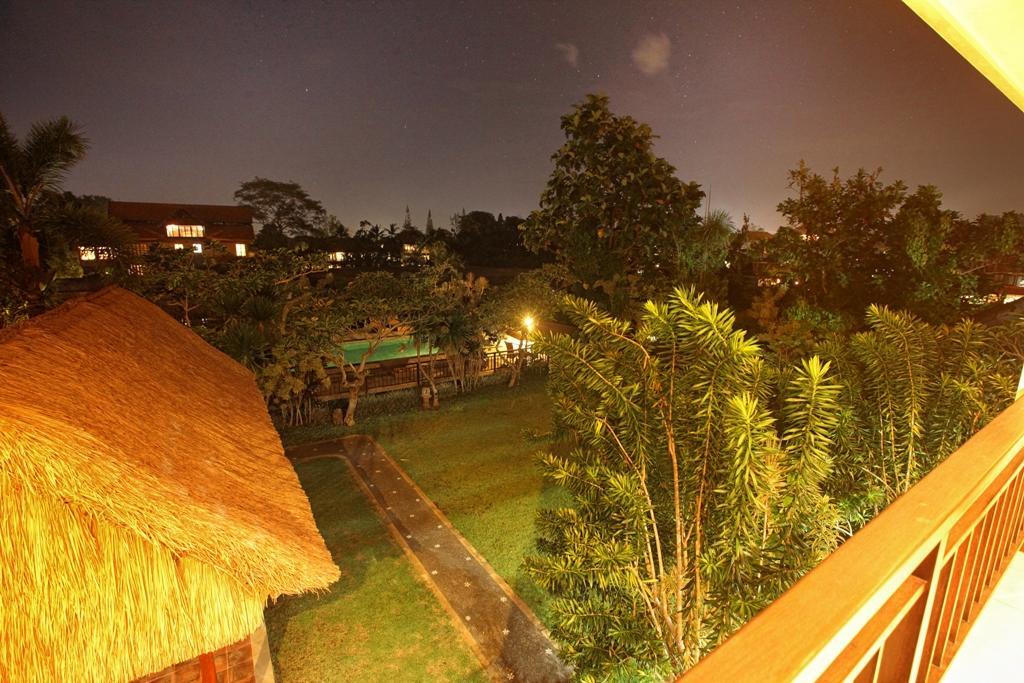 Nyoman Karsa Bungalow Hotel Ubud  Exterior photo